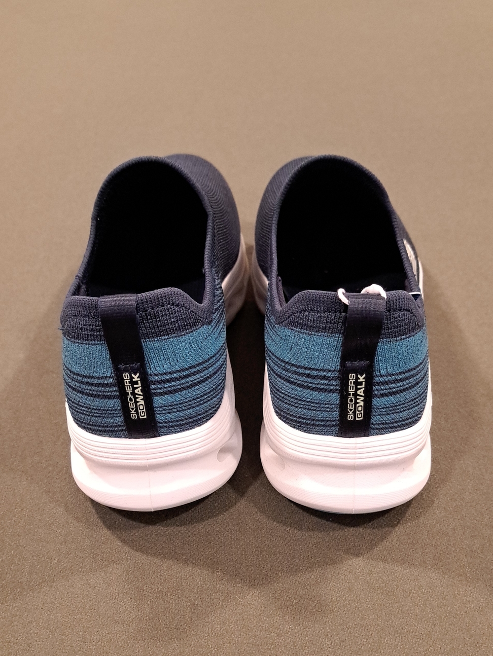 Skechers GO WALK Glide-Step 2.0 - Chelsea - Color: Navy/Blue - Size: Women 8 - Picture 5 of 11